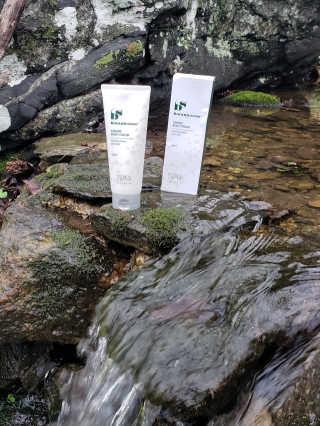 보타닉센스 이오논 바디크림 — 4점을 준 리뷰어가 2019년 4월 올린 사용 사진