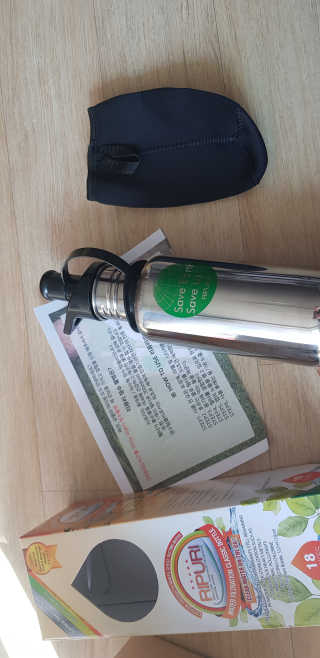 비타맘 지구를 지키는 리퓨리 정수물병 - 플라스틱 남용 예방 — 4점을 준 리뷰어가 2020년 2월 올린 사용 사진