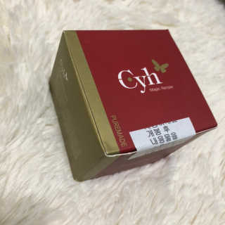 최윤하스텔라 최윤하 만물상 올인원 만능크림 — 4.33점을 준 리뷰어가 2018년 11월 올린 사용 사진