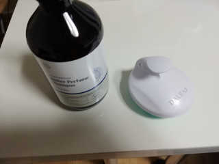 달리프 베러 퍼퓸 샴푸 1000ml 레이니데이 or 일랑로즈 — 5점을 준 리뷰어가 2020년 1월 올린 사용 사진