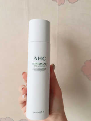 AHC 에이 에이치 씨 미니멀 10 워터리 에센스 — 5점을 준 리뷰어가 2018년 12월 올린 사용 사진