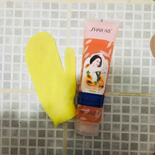 줌마들도 인정한 샤카트 페이스앤바디 필링젤 310ml — 4점을 준 리뷰어가 2018년 5월 올린 사용 사진