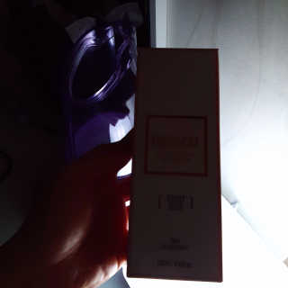 레드컨테이너 페로몬향 퍼퓸 바디에멀전 — 5점을 준 리뷰어가 2020년 1월 올린 사용 사진