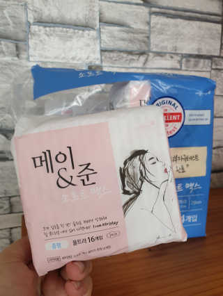 메이앤준 소프트맥스 생리대 — 5점을 준 리뷰어가 2019년 4월 올린 사용 사진