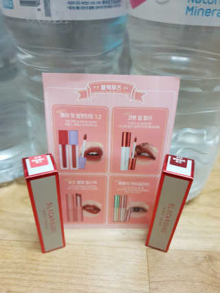 [블랙루즈] 에어 핏 벨벳 틴트4 1+1 — 5점을 준 리뷰어가 2019년 7월 올린 사용 사진