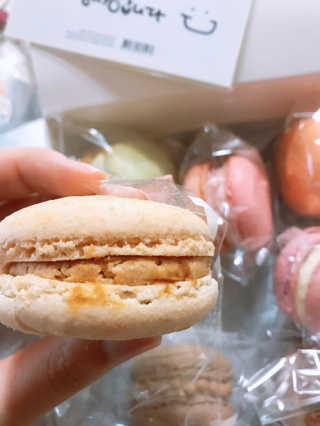 M카롱 반할만큼 달콤한 수제마카롱 — 5점을 준 리뷰어가 2018년 5월 올린 사용 사진