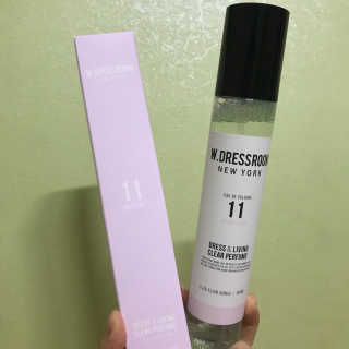 더블유드레스룸 신규향 드레스퍼퓸150ml — 4.83점을 준 리뷰어가 2018년 8월 올린 사용 사진