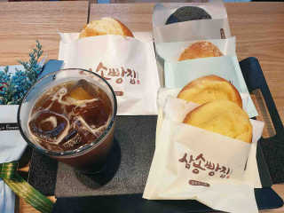 삼송빵집 부천점 [삼송빵집 부천역사점]삼송빵집 특별세트 — 5점을 준 리뷰어가 2019년 9월 올린 사용 사진