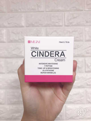 메이니 화이트 신드라 크림 70ml — 4.17점을 준 리뷰어가 2018년 4월 올린 사용 사진