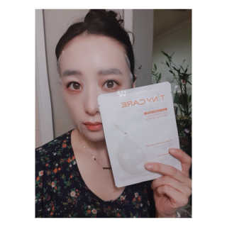 타이니케어 시카 더마 마스크 — 5점을 준 리뷰어가 2019년 10월 올린 사용 사진