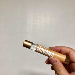 더블유드레스룸 롤 온 퍼퓸EDT 10ml — 5점을 준 리뷰어가 2018년 11월 올린 사용 사진