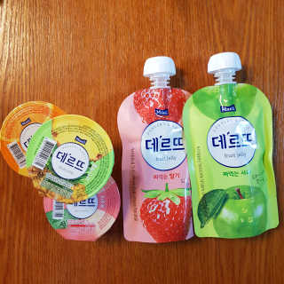 데르뜨 떠먹는 과일 3종, 짜먹는 과일 2종 총 10개 체험 — 5점을 준 리뷰어가 2020년 3월 올린 사용 사진