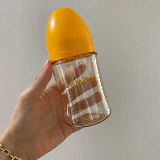 유비맘 PPSU 젖병 노꼭지_200ml_컬러 랜덤 발송 — 4점을 준 리뷰어가 2020년 3월 올린 사용 사진