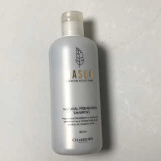 셀리본 하수오 내츄럴 프리벤션 탈모관리 샴푸 300ml — 5점을 준 리뷰어가 2019년 11월 올린 사용 사진