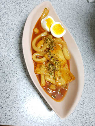 두번째 국떡 국가대표 떡볶이 1팩 + 영미칩 2봉 증정 — 5점을 준 리뷰어가 2019년 2월 올린 사용 사진