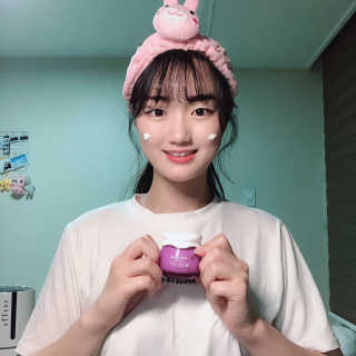 [후르디아] 72시간 블루베리 속살 수분크림 — 5점을 준 리뷰어가 2019년 7월 올린 사용 사진