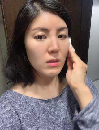SWISSE 스위스 미셀라 메이크업 리무버 — 5점을 준 리뷰어가 2019년 12월 올린 사용 사진