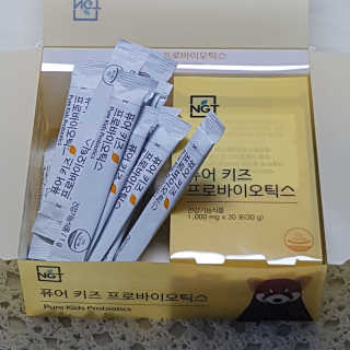 네츄럴굿띵스 퓨어 키즈 프로바이오틱스 60포 — 5점을 준 리뷰어가 2018년 9월 올린 사용 사진