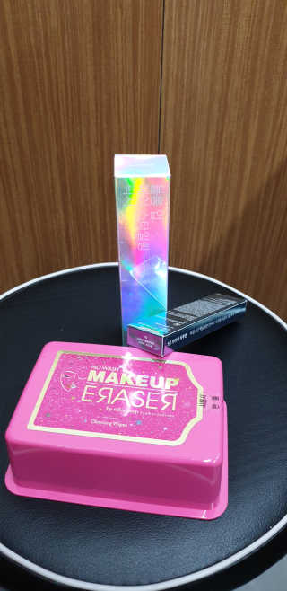 메이크업 이레이져 바이 컬러딥 래버러토리즈 — 3점을 준 리뷰어가 2020년 2월 올린 사용 사진
