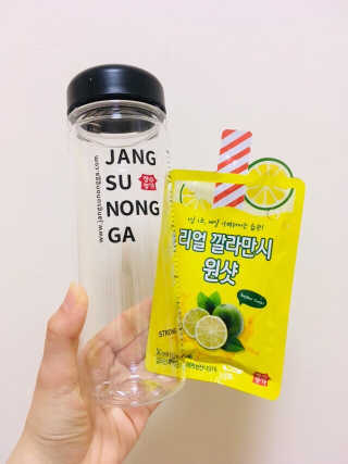 장수농가 리얼깔라만시 원샷 50ml 10팩+보틀 — 5점을 준 리뷰어가 2019년 4월 올린 사용 사진
