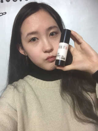 딜라잇18 아이.유 화이트닝크림 — 4.5점을 준 리뷰어가 2017년 1월 올린 사용 사진