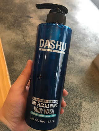 다슈코리아 다슈 데일리 비타플렉스 올인원 바디워시 — 3.67점을 준 리뷰어가 2018년 4월 올린 사용 사진