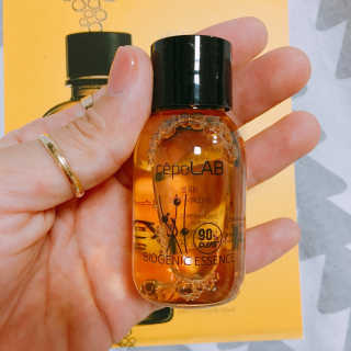 세포랩 바이오제닉 에센스 30ml 특별팩 — 4점을 준 리뷰어가 2018년 5월 올린 사용 사진