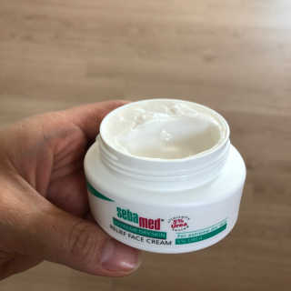 세바메드 우레아 수분폭탄크림 50ml — 5점을 준 리뷰어가 2019년 11월 올린 사용 사진