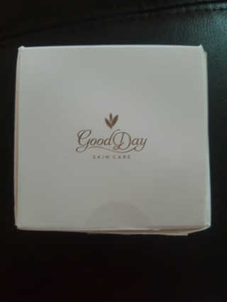 GoodDay Skincare GoodDay 강황 크림 — 4점을 준 리뷰어가 2019년 8월 올린 사용 사진
