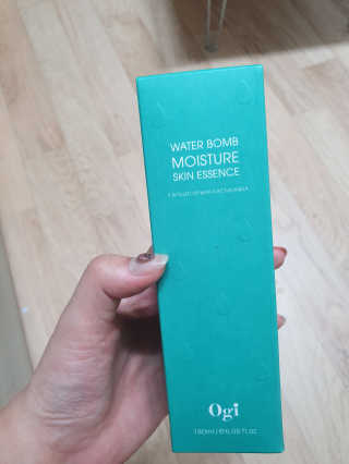 오지아이 워터 밤 모이스처 스킨 에센스 180ml — 4점을 준 리뷰어가 2019년 12월 올린 사용 사진