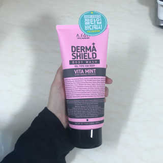 어파티 더마실드 바디워시 비타민트 300ml — 4.83점을 준 리뷰어가 2018년 4월 올린 사용 사진