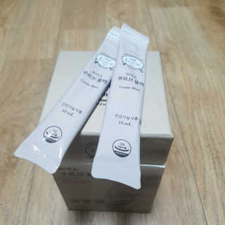 [하우투잇] 뤼에르 쿠르브 블랙 10ml x 30포 총 300ml — 5점을 준 리뷰어가 2020년 3월 올린 사용 사진