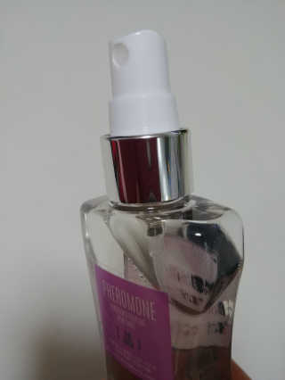 레드컨테이너 페로몬향 퍼퓸 바디미스트 80ml — 5점을 준 리뷰어가 2020년 1월 올린 사용 사진