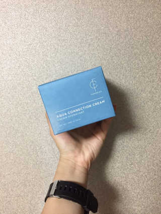 포렌코즈 아쿠아 커넥션 크림 — 3.83점을 준 리뷰어가 2017년 8월 올린 사용 사진