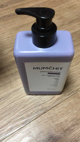 멈칫(MUMCHIT) 멜팅 바디로션 — 5점을 준 리뷰어가 2018년 12월 올린 사용 사진
