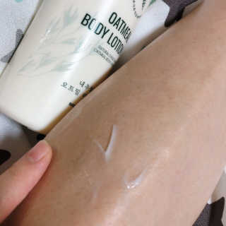 (주)에네스티 내추럴 촉촉  오트밀 바디로션 500ml — 3점을 준 리뷰어가 2019년 9월 올린 사용 사진