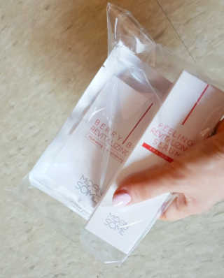 문썸 필링 리바이탈라이징 세럼 100ml — 4점을 준 리뷰어가 2019년 2월 올린 사용 사진