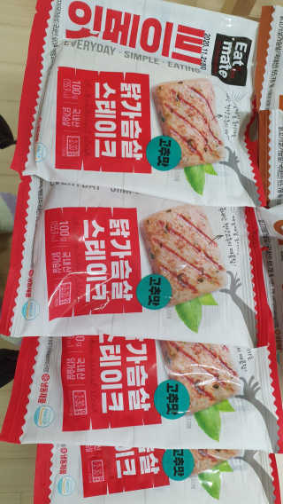 랭킹닭컴 잇메이트 닭가슴살 스테이크 혼합 1kg — 5점을 준 리뷰어가 2019년 12월 올린 사용 사진