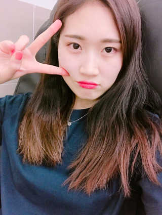 헤이미쉬 데일리즘 코랄릭 스틱 아이 섀도우 — 4.67점을 준 리뷰어가 2018년 3월 올린 사용 사진