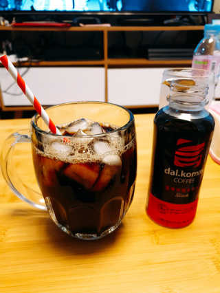 [빙그레] 달콤커피 콜라보 디카페인, 블랙 아메리카노 — 5점을 준 리뷰어가 2019년 1월 올린 사용 사진