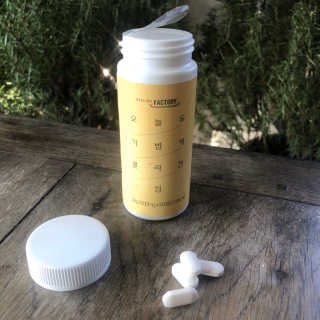 힐링팩토리 오늘도 가볍게 저분자 피쉬 콜라겐 정 — 5점을 준 리뷰어가 2020년 2월 올린 사용 사진