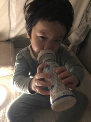 남양유업 [ 아인슈타인 ] 머리가 마시는 아인슈타인 킨더밀쉬 — 4점을 준 리뷰어가 2020년 3월 올린 사용 사진