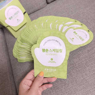 [후르디아] 청포도 매끈약산성 필링 패드_50매 세트 — 4점을 준 리뷰어가 2019년 9월 올린 사용 사진