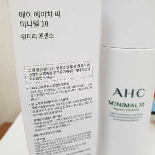 AHC 에이 에이치 씨 미니멀 10 워터리 에센스 — 5점을 준 리뷰어가 2018년 12월 올린 사용 사진