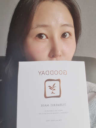 GoodDay Skincare GoodDay 강황 마스크 — 5점을 준 리뷰어가 2020년 3월 올린 사용 사진
