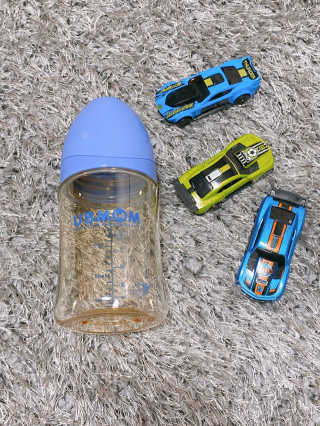 유비맘 PPSU 젖병 노꼭지_200ml_컬러 랜덤 발송 — 5점을 준 리뷰어가 2019년 12월 올린 사용 사진