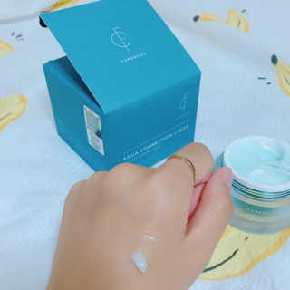 포렌코즈 아쿠아 커넥션 크림 — 4.33점을 준 리뷰어가 2017년 8월 올린 사용 사진