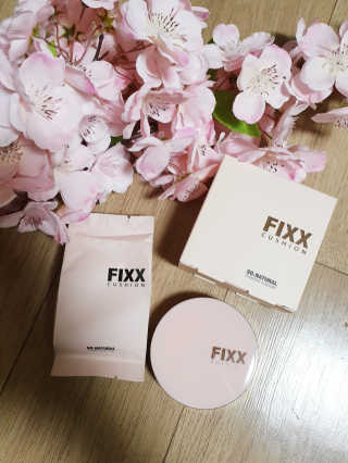 쏘내추럴 밀착 착붙 픽스쿠션 — 4.5점을 준 리뷰어가 2019년 8월 올린 사용 사진