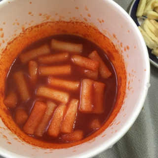 청담동말자싸롱 말자네떡볶이4EA말자네빠삭빠삭감튀5EA — 5점을 준 리뷰어가 2019년 1월 올린 사용 사진