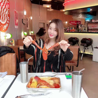 뉴욕아파트먼트 합정점 [뉴욕아파트먼트 오리지날그릴] 4만원 이용권 — 5점을 준 리뷰어가 2020년 3월 올린 사용 사진